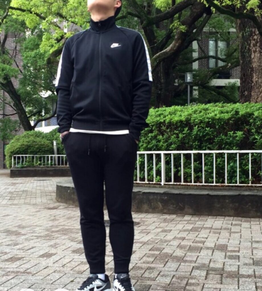 NIKE トラックジャケット